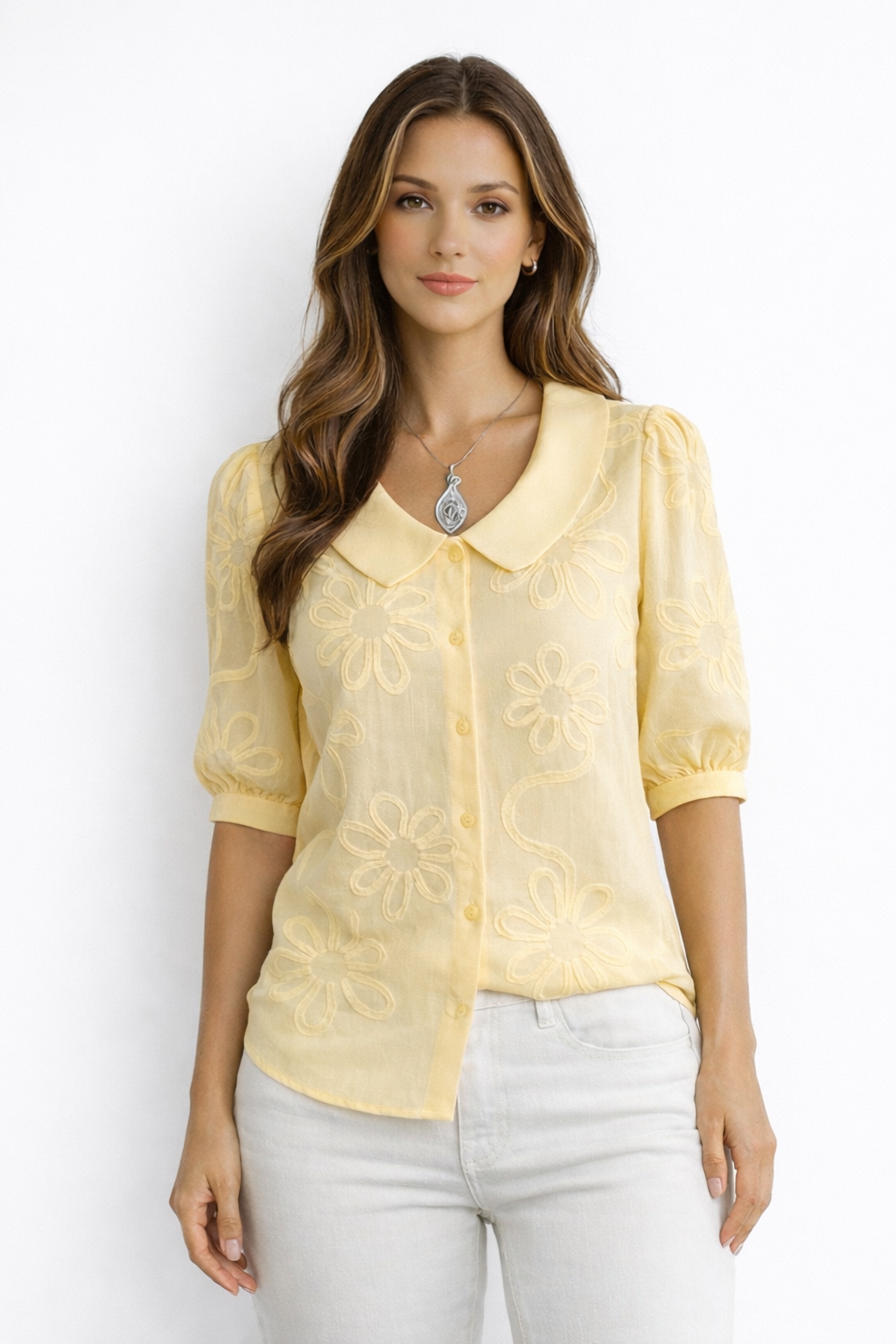Camisa con cuello retro, con flores Camila