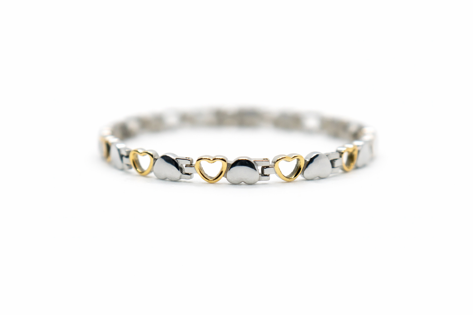 Pulsera de corazones elegante – regalo con significado